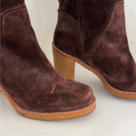 Ugg dark brown suede heeled boots - Picture 9 of 12